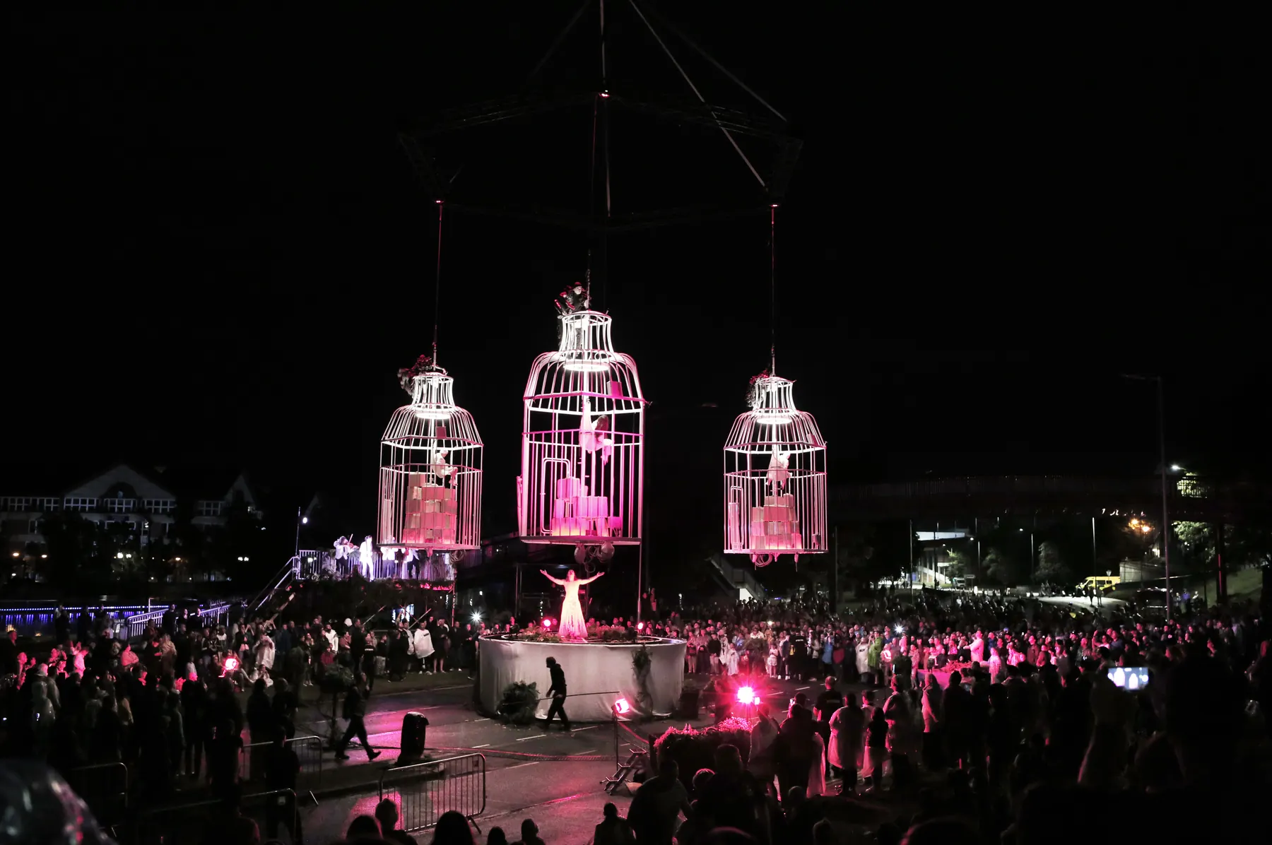 Cages, Foto 7