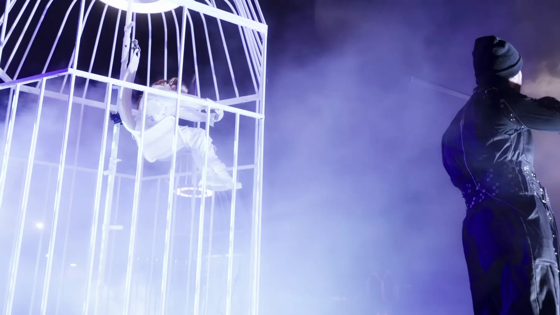 Cage Fantastique, Foto 25