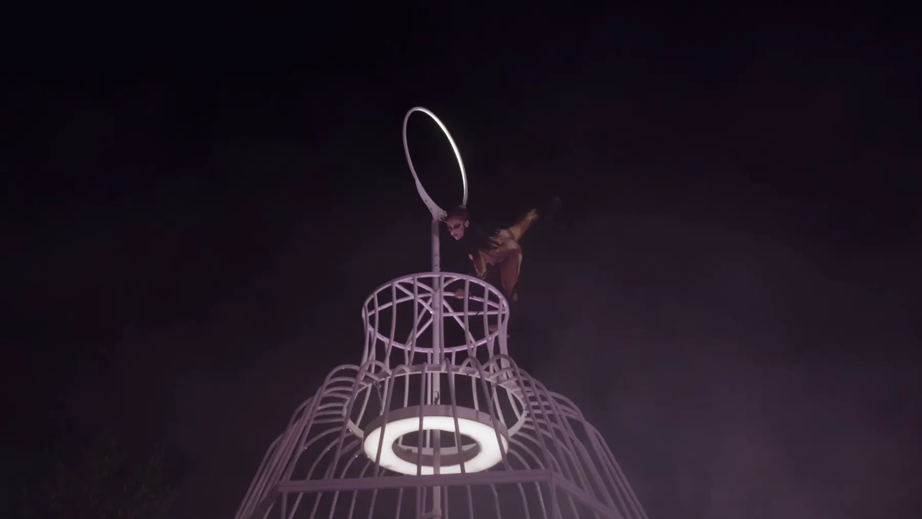 Cage Fantastique, Foto 35
