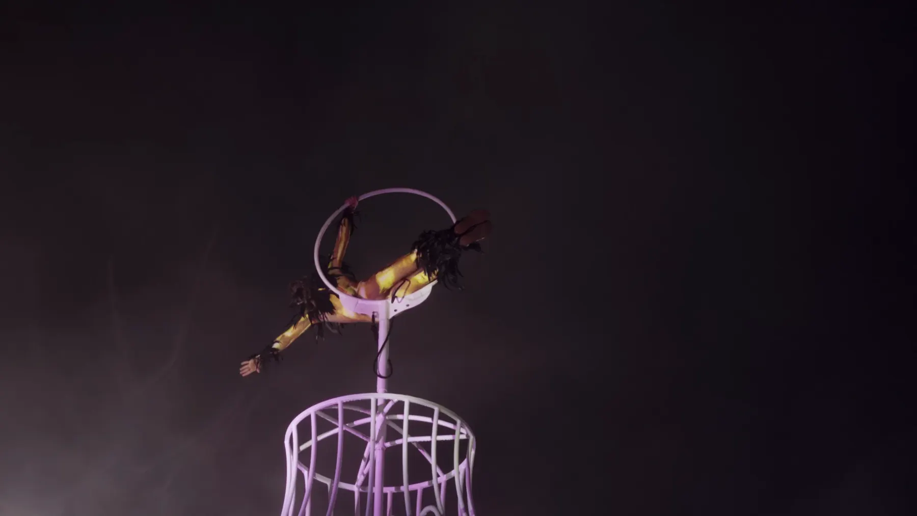 Cage Fantastique, Foto 17